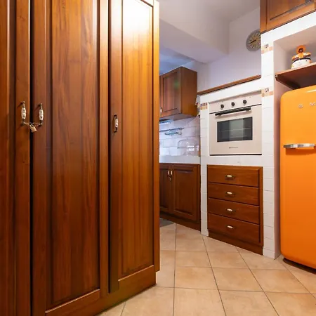 Apartamento Guesthost - Casa Giacomo In
