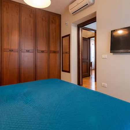 Guesthost - Casa Giacomo In