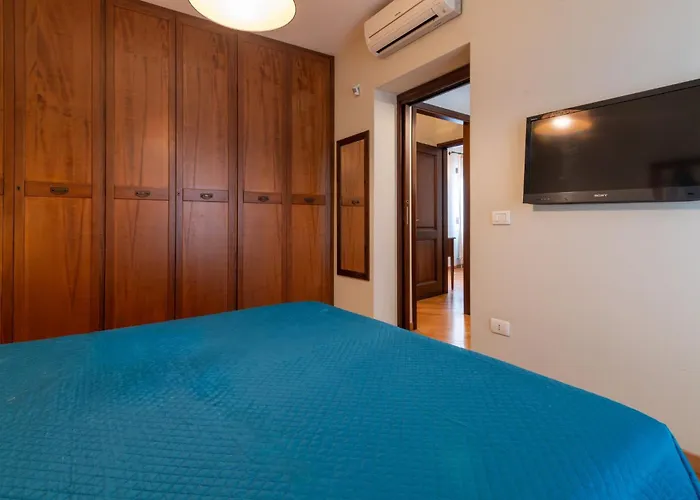 Guesthost - Casa Giacomo In